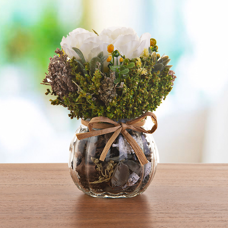 Arreglo floral zinnia con frasco clear de vidrio
