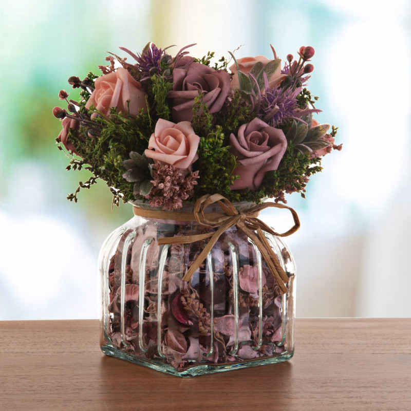 Arreglo floral rosas con frasco cuadrado clear de vidrio
