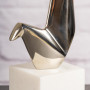 Figura Pájaro Silver con base de mármol Haus