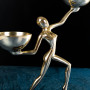 Escultura Mujer Equilibrio con Base Dorado / Café Haus