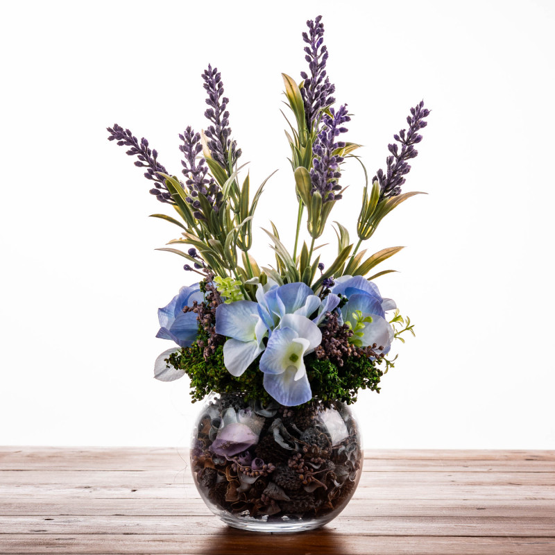 Arreglo Floral Lavanda con Flores Azules de Poliéster con Pecera Clear de Vidrio Haus